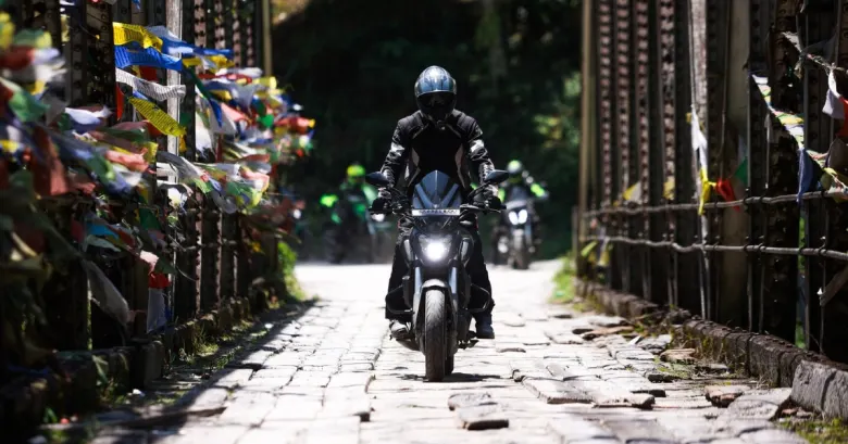 When Your Car Starts Talking Are AI Diagnostics Replacing Mechanics